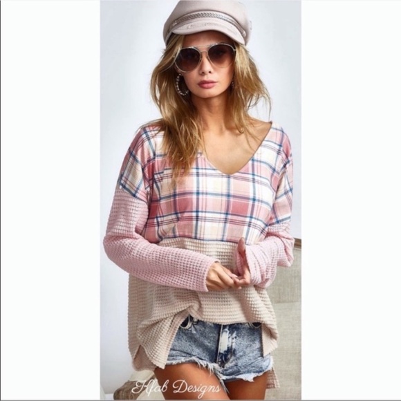 🩷🩷SOLD🩷🩷New V Neck Blush Combo Super Soft Check Waffle Knit Color Block Top - Picture 12 of 13